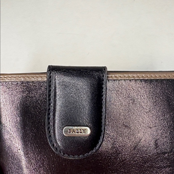 Bally black leather bifold wallet with brown trim - Picture 4 of 9